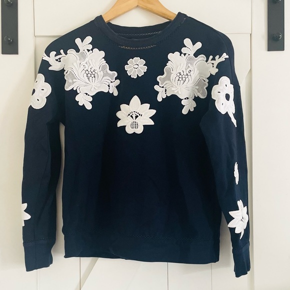 Victoria Beckham for Target Blue Top With White Floral Embroidery - Picture 2 of 6